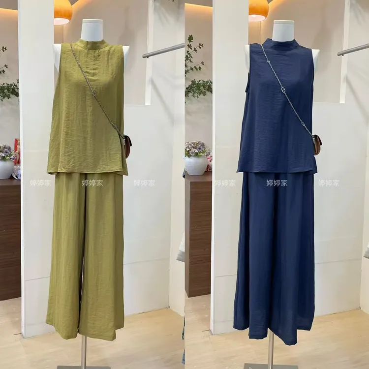 松弛感后背开叉无袖上衣＋阔腿裤