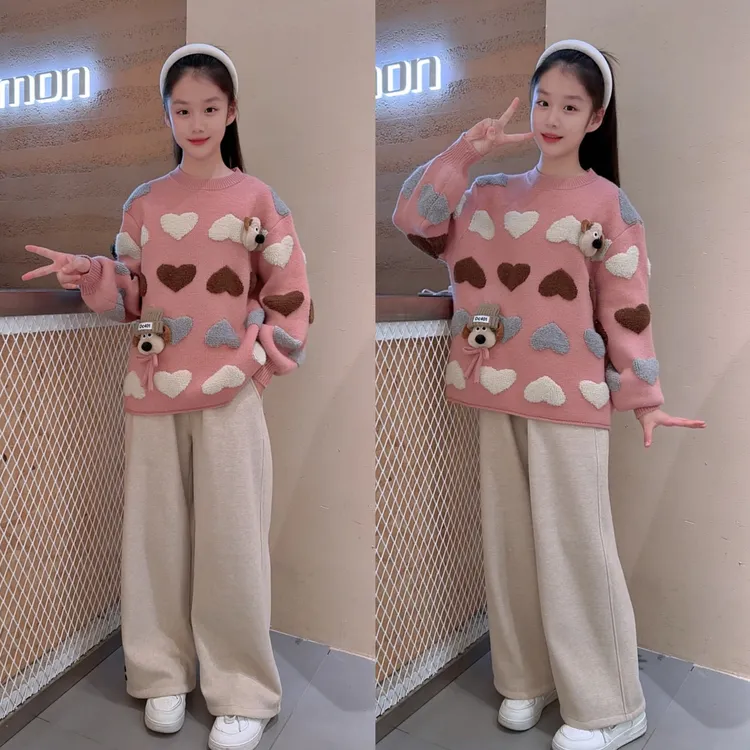 女童冬季休闲加绒加厚爱心毛衣加绒阔腿裤套装