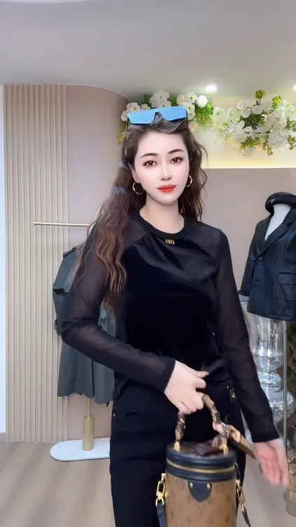 丝绒打底衫女秋冬新款欧货网纱拼接上衣修身显瘦T恤