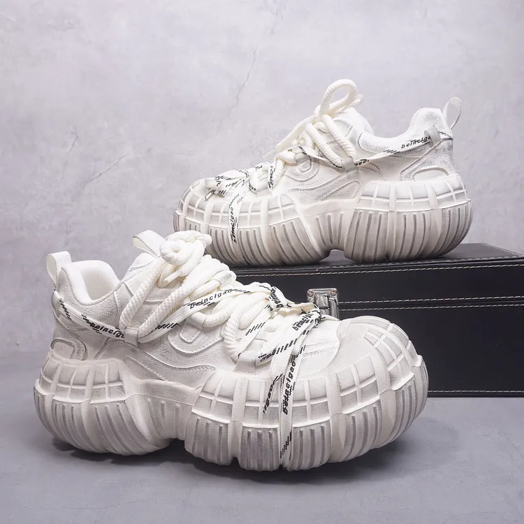 潮牌男鞋小众设计厚底老爹鞋2025秋冬新款复古做旧增高运动休闲鞋