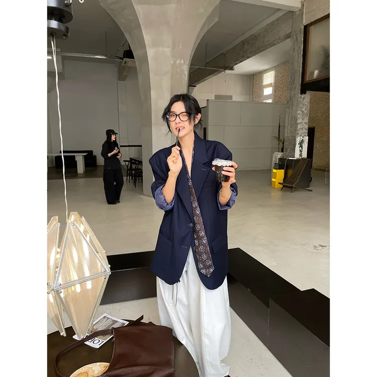 JCCC影子【深邃海】藏青色经典廓形通勤西装外套JE4DSK16