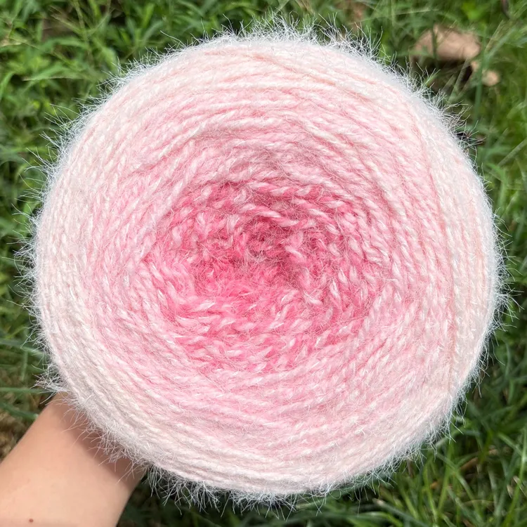 颜颜家渐变蛋糕线七星毯钩织材料包diy手工编织软糯毯子衣服围巾