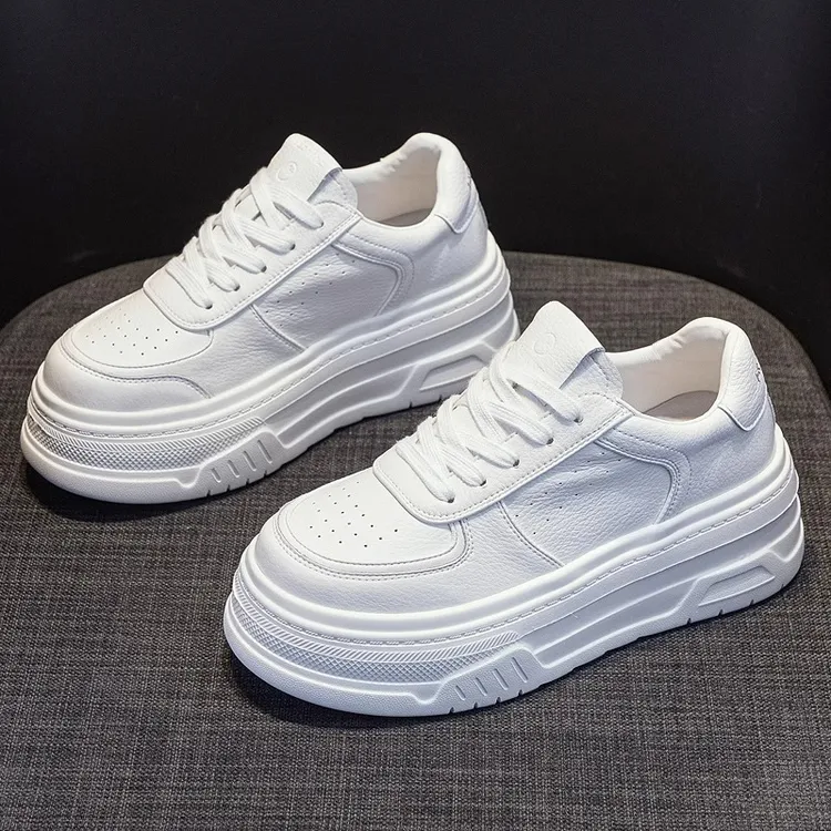 潮牌厚底小白鞋女2025春秋时尚韩版百搭真皮系带运动休闲板鞋轻便