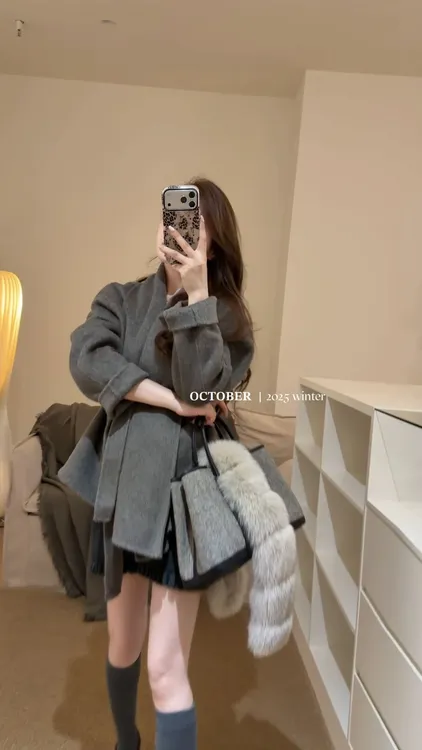 2025秋冬新款高级感灰色呢子大衣女毛呢外套独特超好看半裙套装