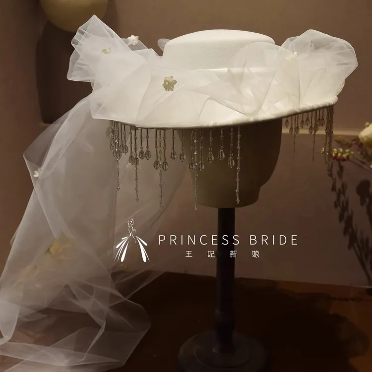 新品法式名嫒白色珠串流苏遮面优雅新娘礼帽外景样片影楼造型帽子