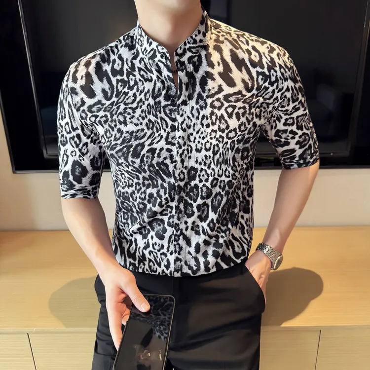 痞帅豹纹衬衫男中袖休闲复古高级感夏季型男百搭时尚个性花衬衣潮