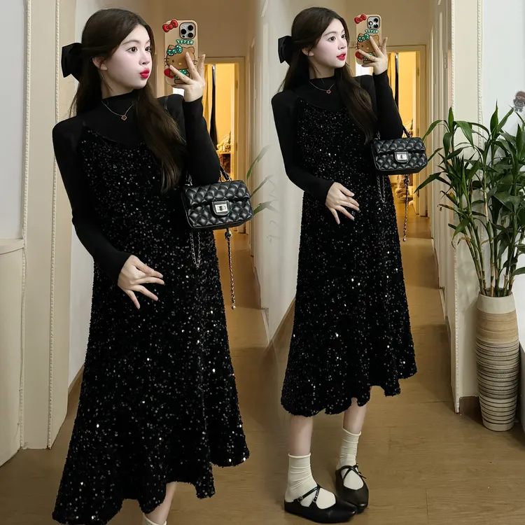 秋冬款孕妇装韩版2025潮款时髦气质赫本风打底上衣吊带连衣裙冬装