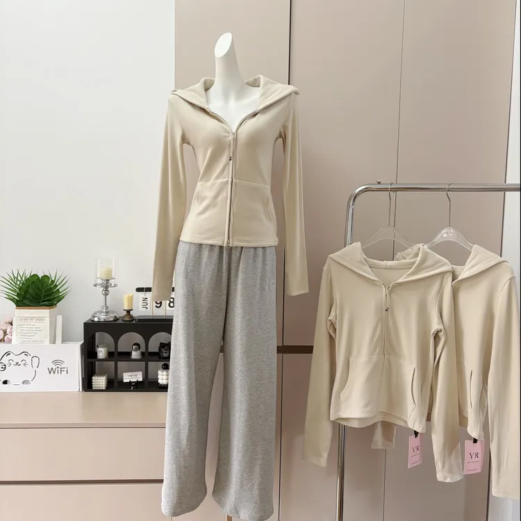 超火连帽卫衣外套女纯色修身显瘦长袖瑜伽上衣