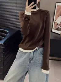 圆领肩部压线修身拼色假两件T恤