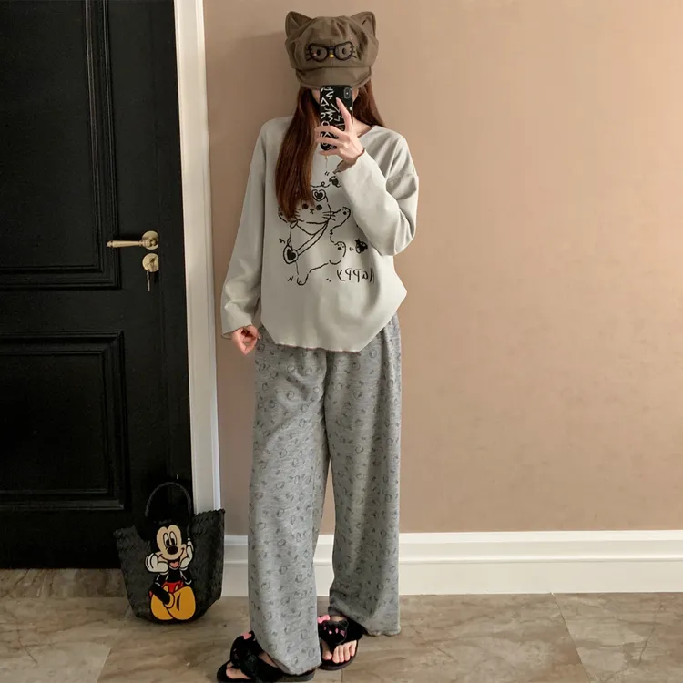灰色猫咪睡衣女生新款秋冬季保暖羊绒长袖长裤卡通可爱学生家居服