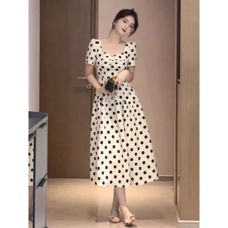 大码女装法式御姐风方领短袖连衣裙女夏季胖mm气质通勤波点长裙子
