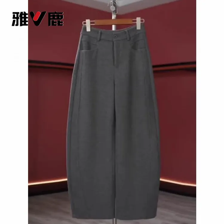 雅鹿高级感香蕉时尚阔腿裤女2025秋冬季新款高腰直筒休闲弯刀裤子