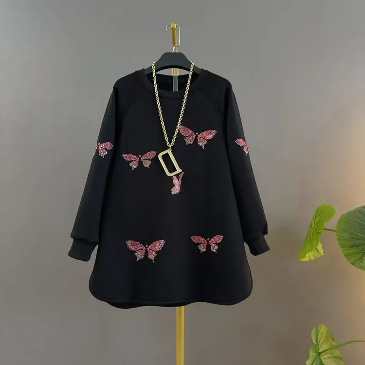 加绒加厚款套头圆领女休闲风卫衣黑色上衣女装宽松烫钻装饰洋气