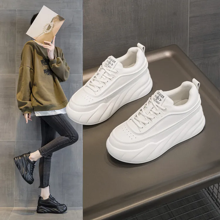 流光风2025秋冬真皮内增高女鞋厚底休闲小白鞋坡跟松糕鞋加绒保暖