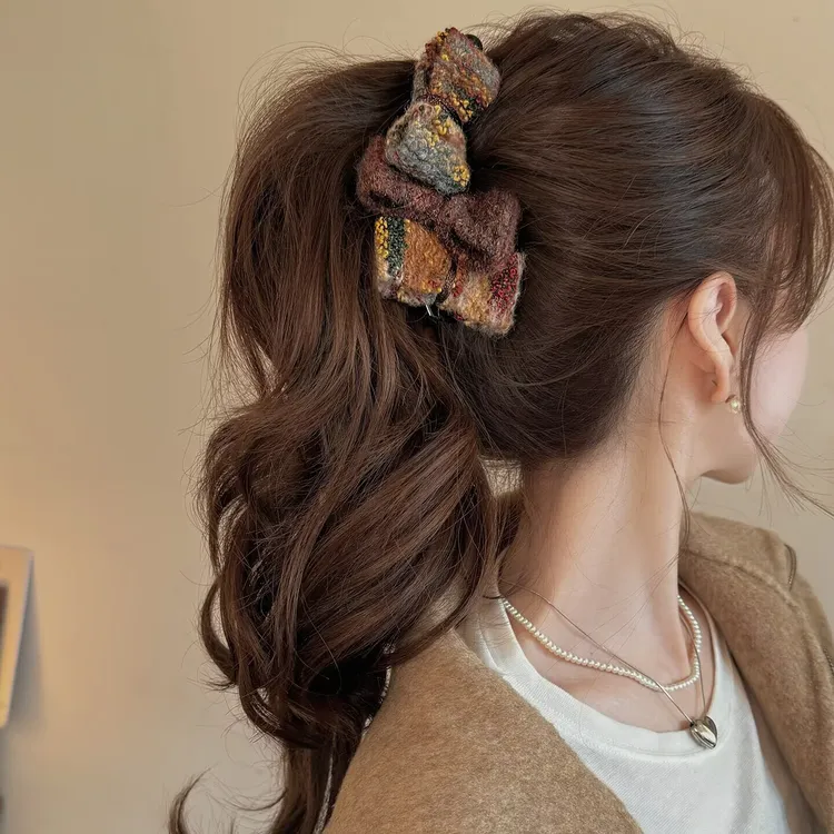 木子秋可爱甜美小熊香蕉夹复古格纹布艺褶皱发夹ins时尚百搭发饰