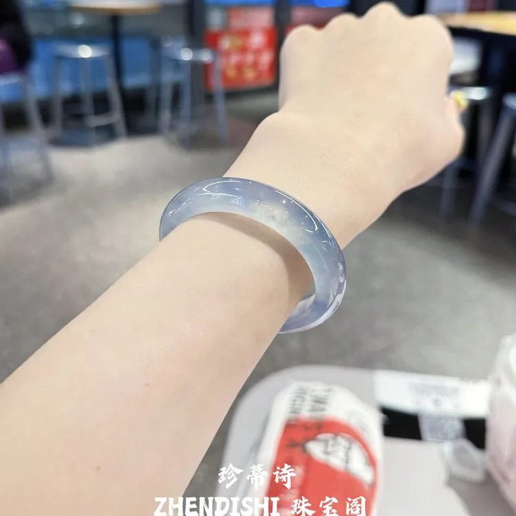 冰种库里蓝玉手镯正品蓝水玉手镯玛瑙玉髓气质珠宝石英岩玉送礼物