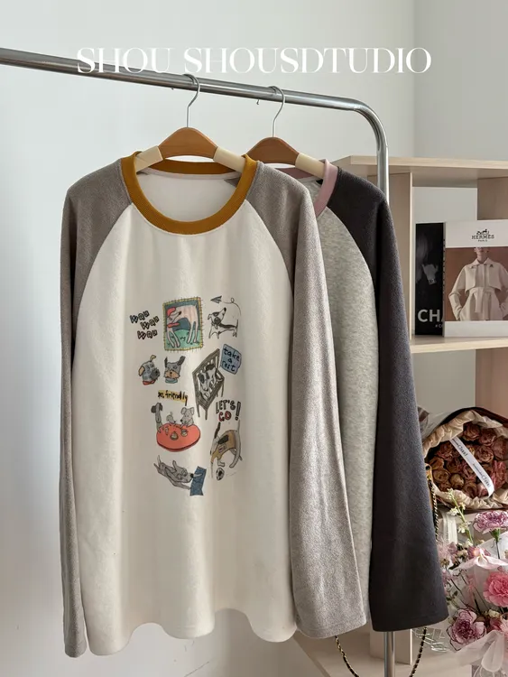 【瘦瘦】晚安小熊-大码圆领撞色插肩袖磨毛可爱印花百搭上衣S02144