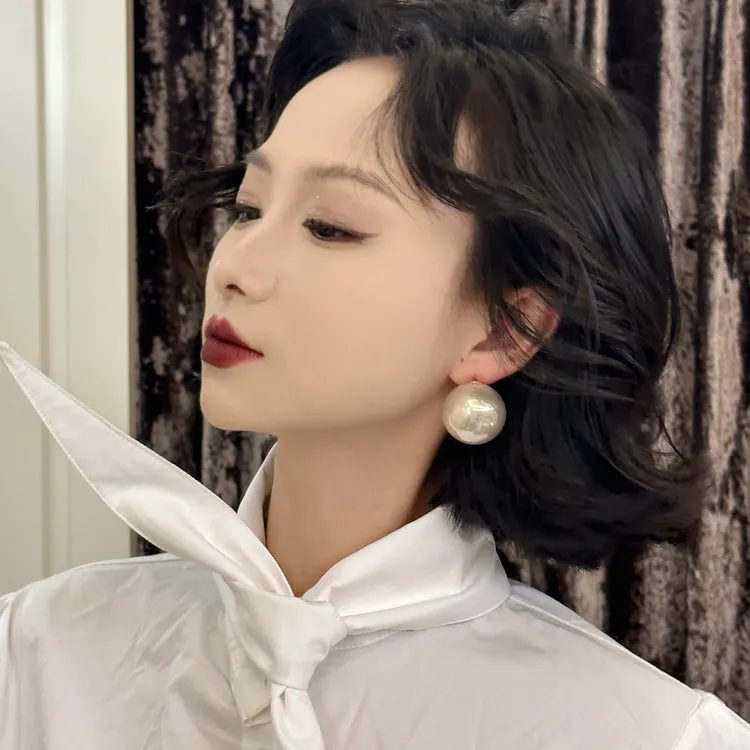 铜合金耳饰 【朗姆酒】轻奢时尚红色大珠耳环百搭安可拉红耳饰气质