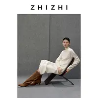 致知 乐游曲 弹力羊毛高领毛织连衣裙25年冬季新款ZZ2EWKLN022