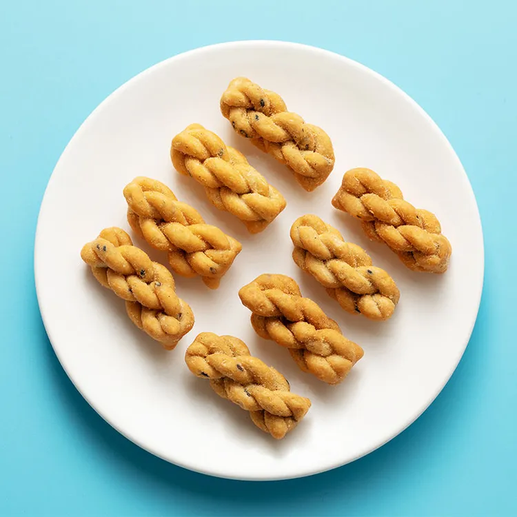 豪一地锅小麻花网红零食手工小吃小袋装休闲食品饼干夜宵