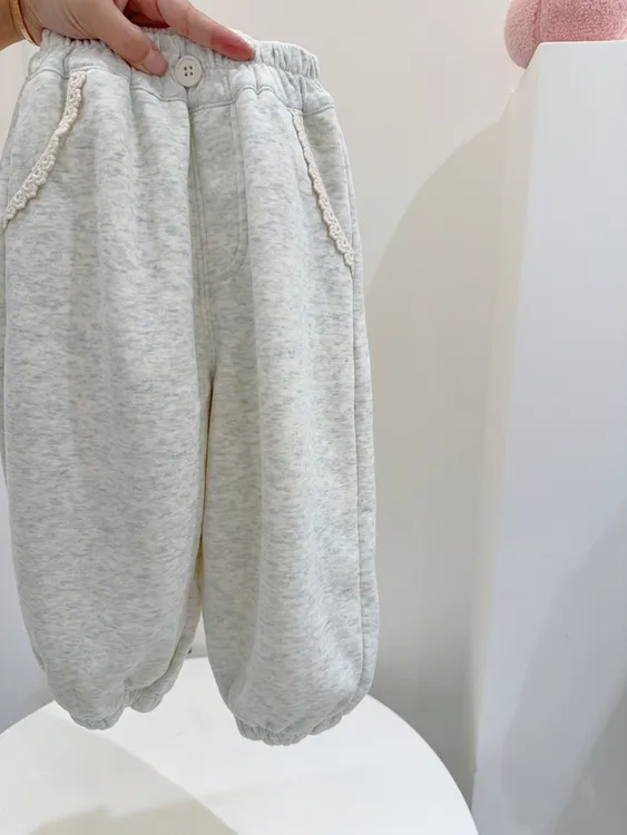 灰色就是高级~089冬季口袋花编女宝加绒束脚裤韩版灰色休闲裤