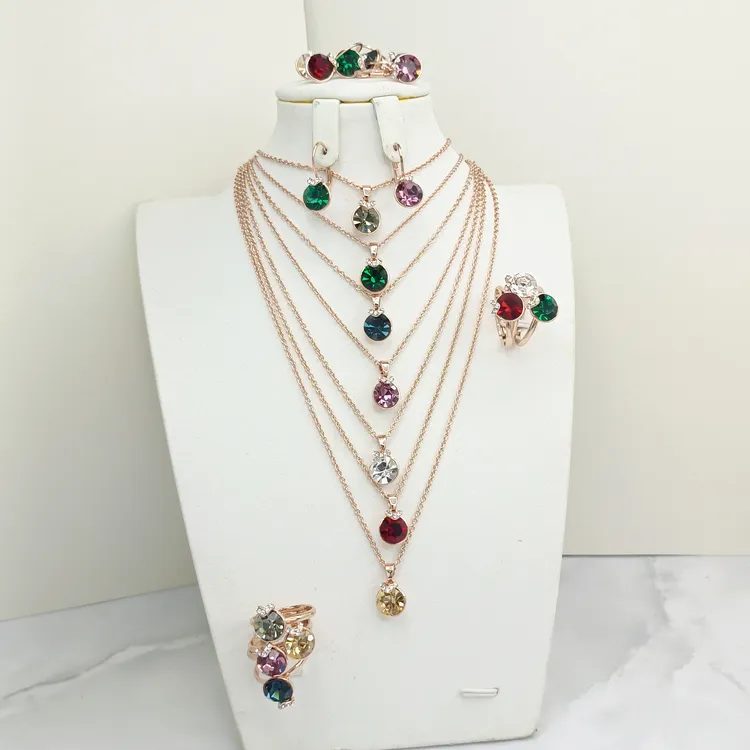 钛钢项链 精致带钻金色钛钢项链耳环戒指三件套高颜值唯美百搭