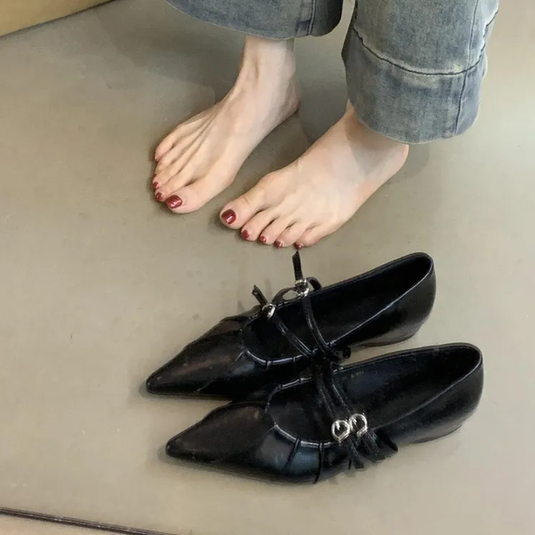 感！~尖头气质浅口内增高单鞋法式晚风一字扣带通勤玛丽珍女鞋
