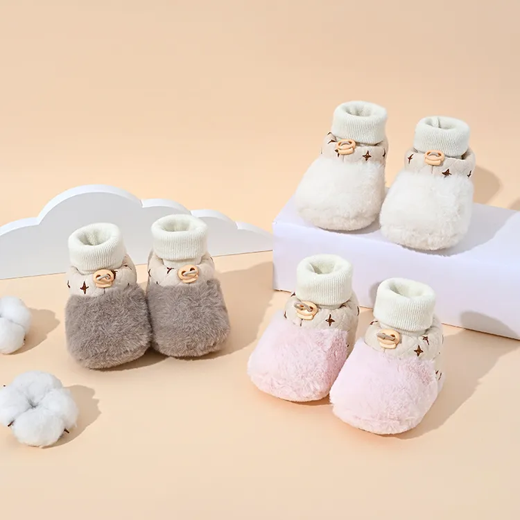 毛绒婴儿步前鞋冬季宝宝鞋保暖婴儿靴子0-12个月软底加厚婴儿鞋袜