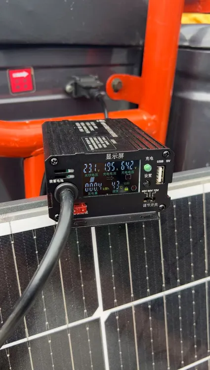 太阳能升压充电控制器电动车充电器48V60V72V可调