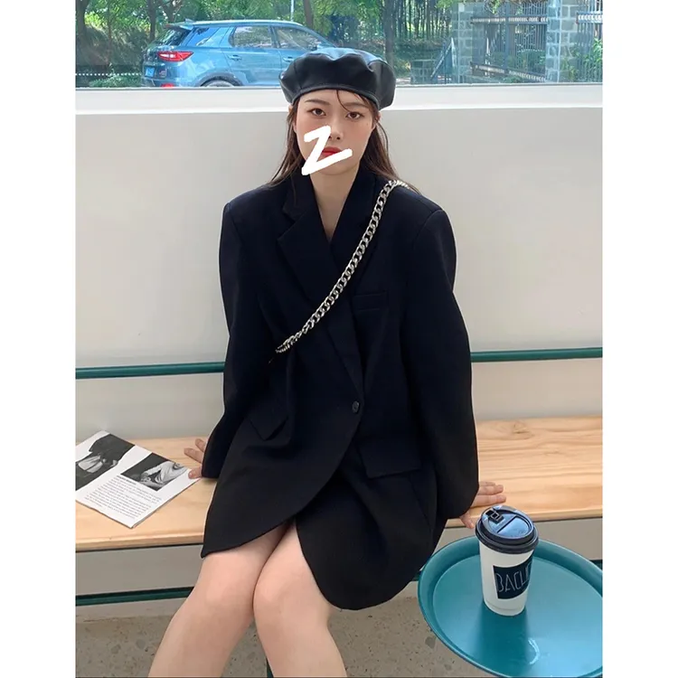 黑色时尚西装外套女2025年秋新款高级感休闲宽松廓形韩版显瘦西服