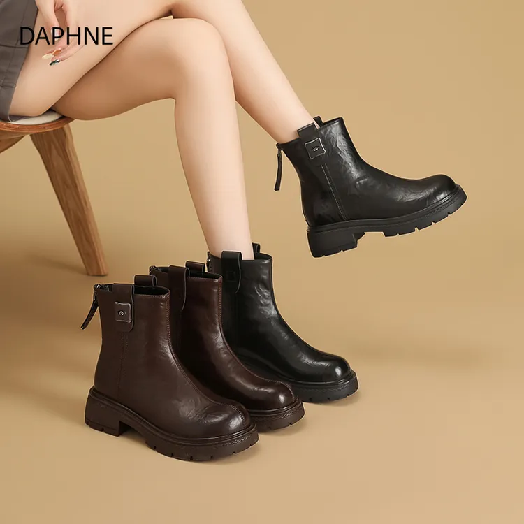 达芙妮黑色英伦风马丁靴女2025新款秋季炸街切尔西短靴瘦瘦中筒靴