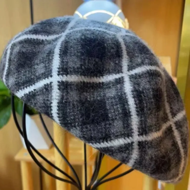 秋冬新品贝雷帽女格纹百搭显脸小复古画家帽保暖休闲大头围蓓蕾帽