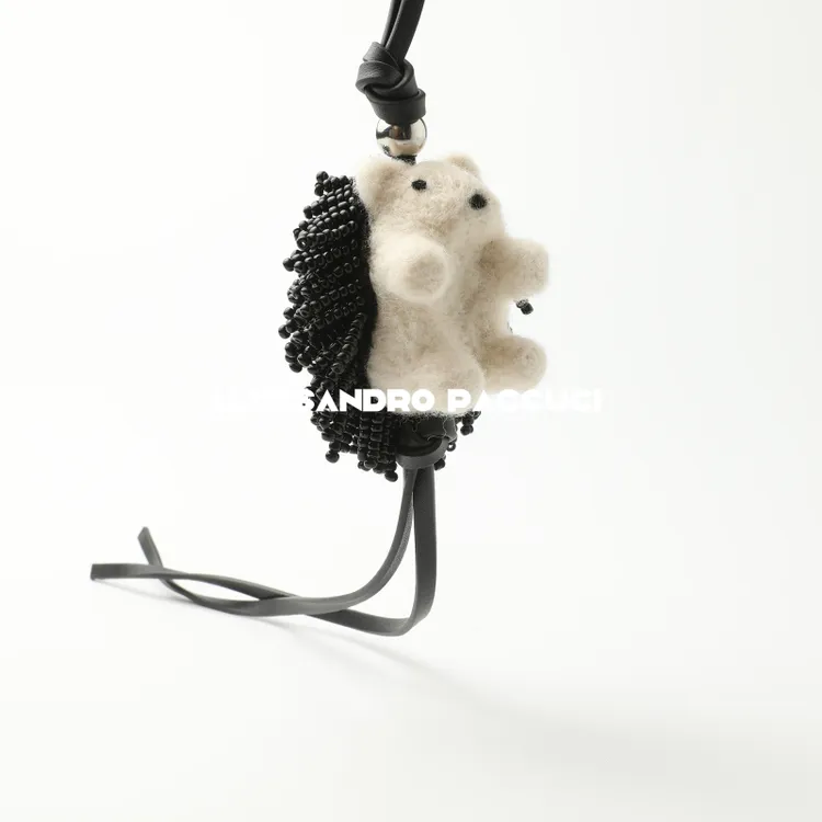 AP洛哥51029AQ 【团团】羊毛毡+牛皮 动物造型串珠时尚百搭包包挂件