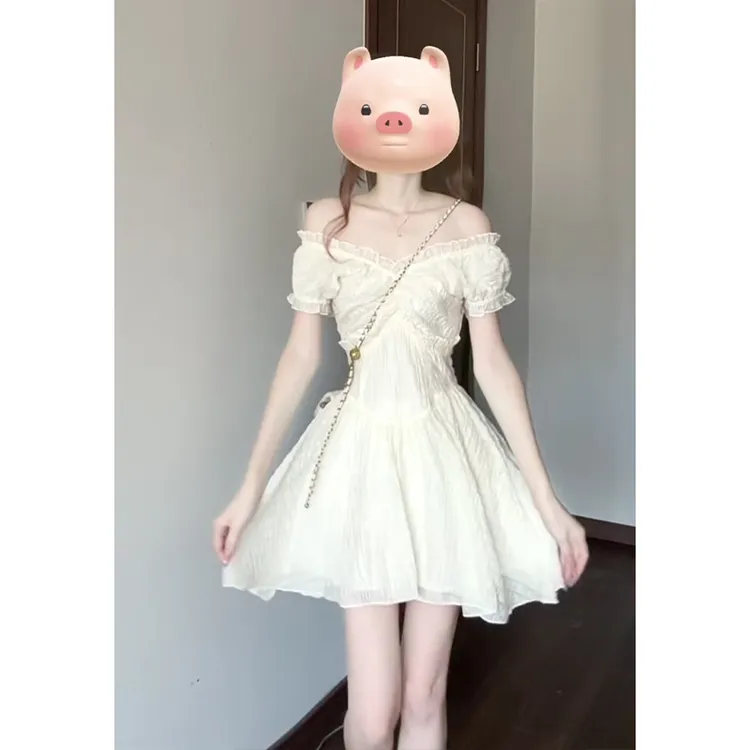 连衣裙女2025夏季新款法式气质V领蕾丝短袖收腰显瘦不规则A字裙子