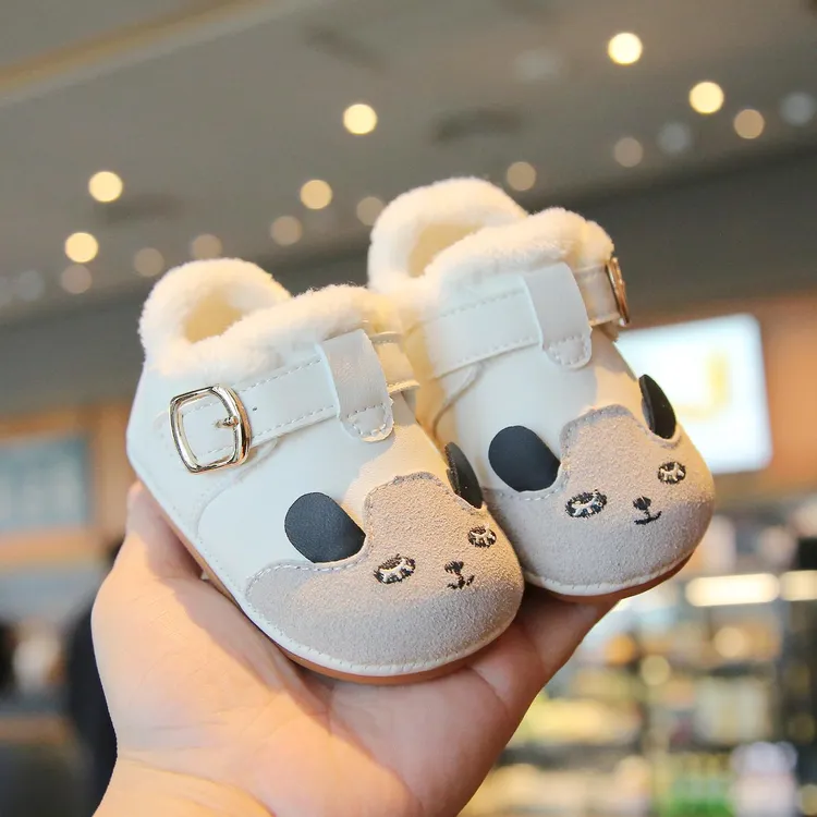 宝宝冬季新款学步鞋0-2男女宝宝防掉学步软底防滑男女宝宝加绒鞋