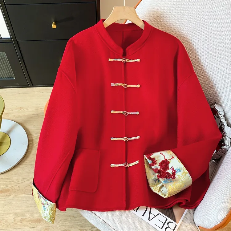 新中式国风红色刺绣仿毛呢外套冬新年盘扣唐装拜年服大衣小个子