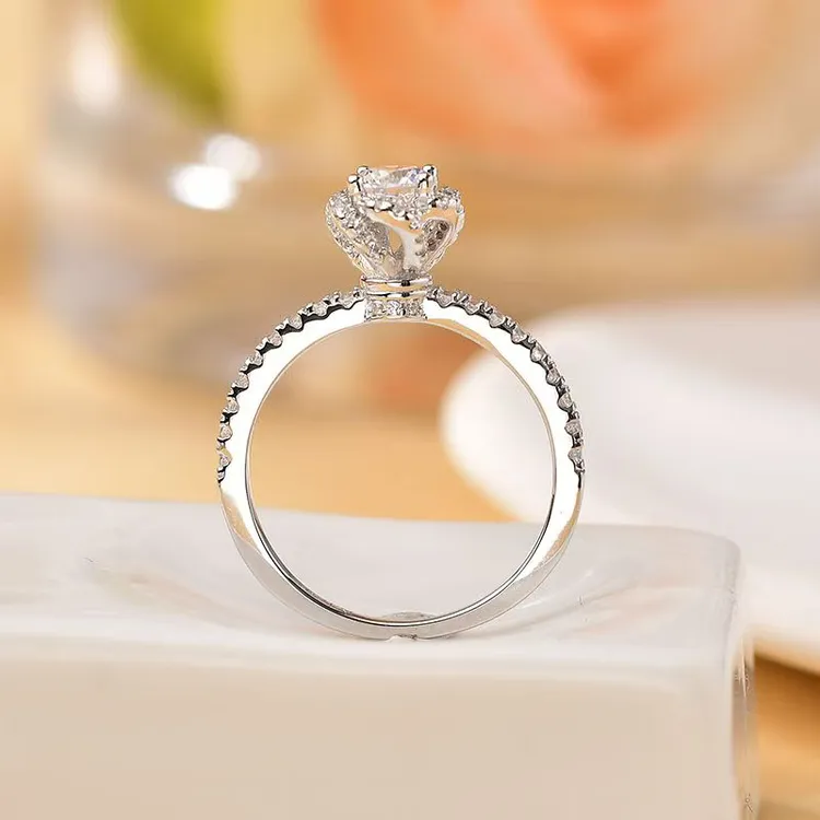 925银莫桑石戒指 【绽放】花苞捧花女戒百搭0.5-1克拉合成碳硅石