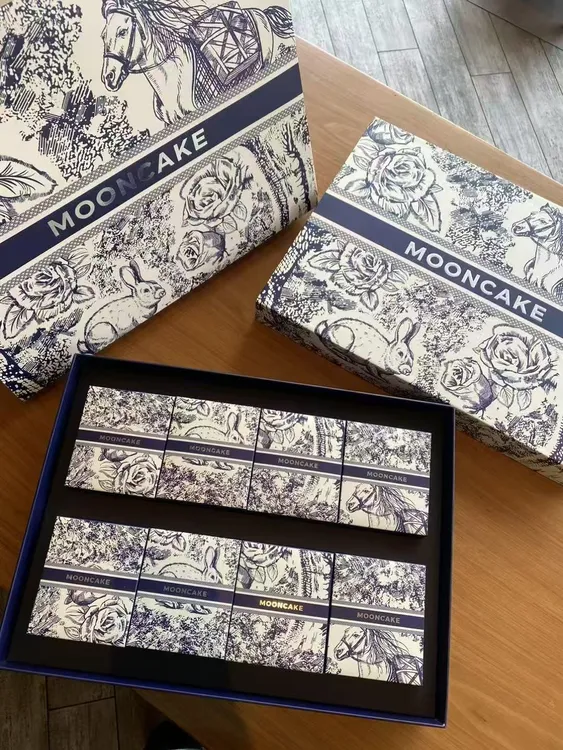 2025长方形中式防烫新款月饼盒中秋节洋气高档硬盒包装盒批发印花