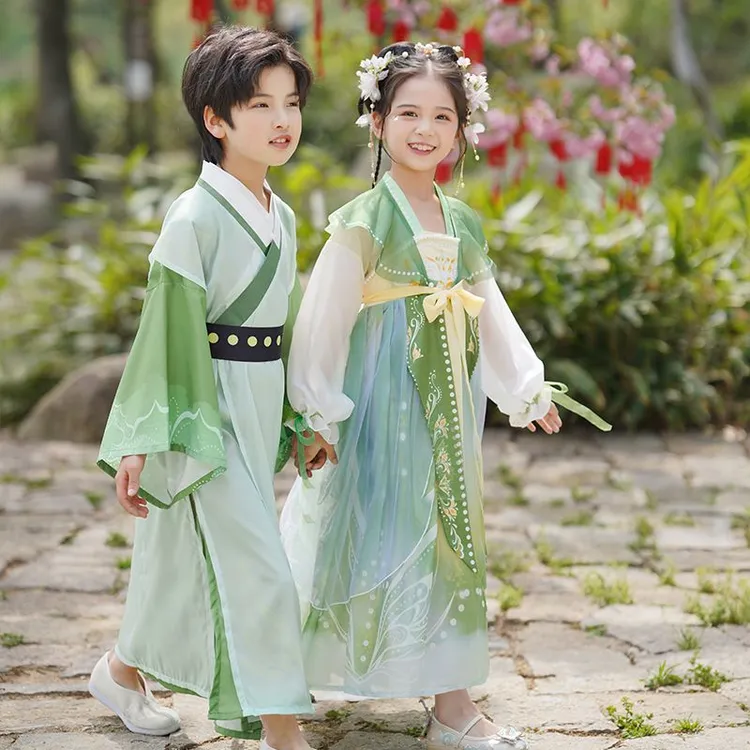 汉服男童女童2025新款男款儿童古装国学服春秋款运动会女款演出服