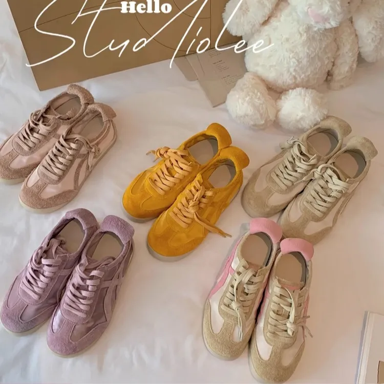  新款复古时髦拼色系带百搭休闲风百搭德训鞋女