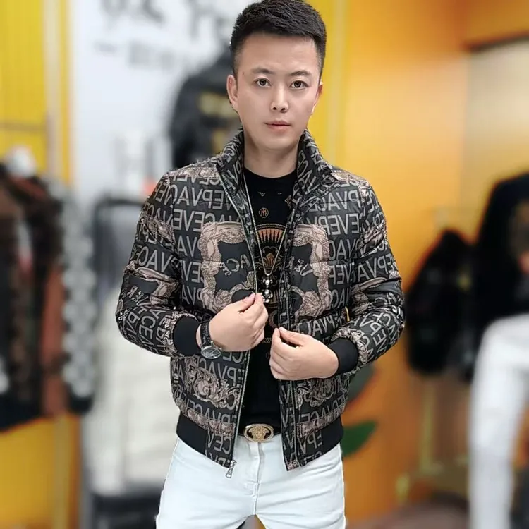 8826冬季新款时尚潮流男士提花修身立领羽绒服