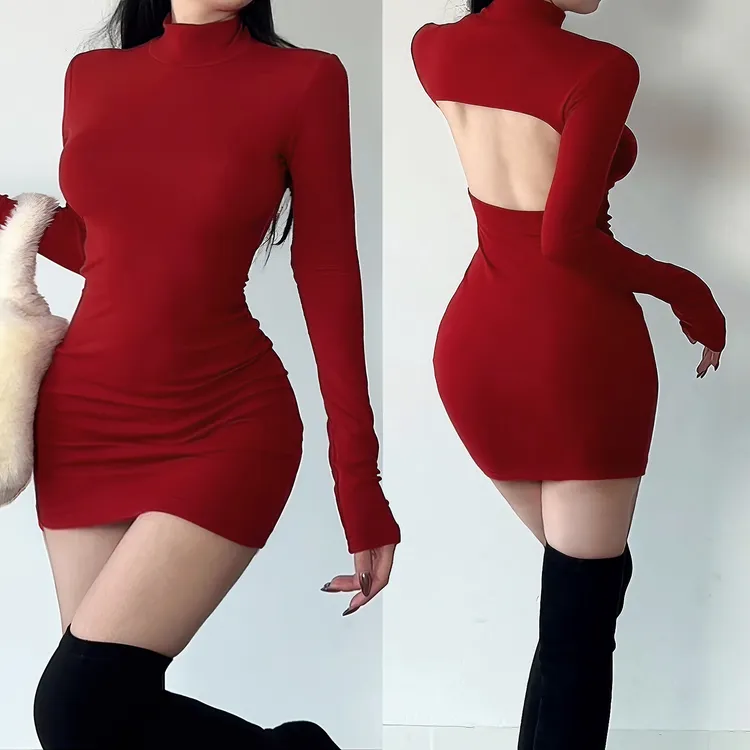 GirlsAt18 圣诞氛围纯欲设计感露背连衣裙气质修身显身材包臀短裙