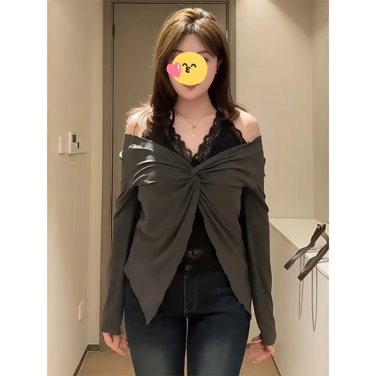 纯欲风蕾丝拼接灰色t恤女秋季韩系穿搭假两件辣妹长袖打底衫上衣