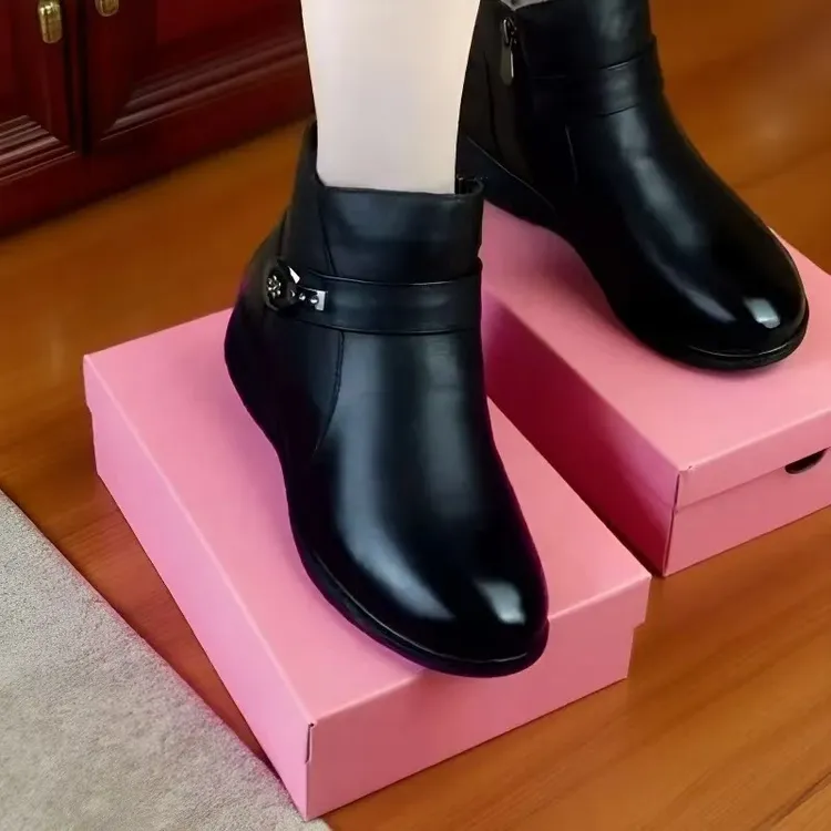 断码清仓棉鞋冬季濑兔毛加绒保暖加厚底防滑中老年人妈妈鞋女短靴