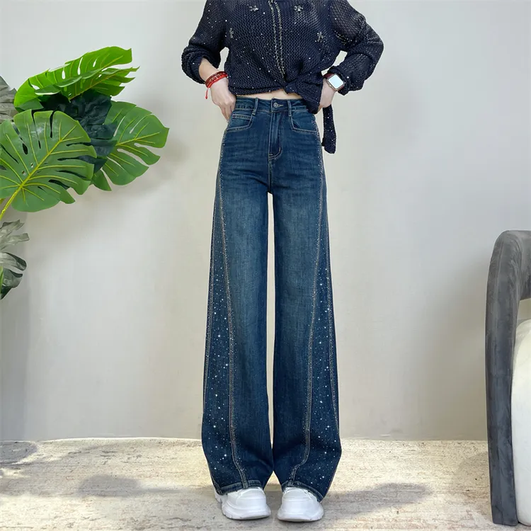 迪否冬季加绒烫钻阔腿牛仔裤女2025新时尚百搭宽松垂感高级感炸街