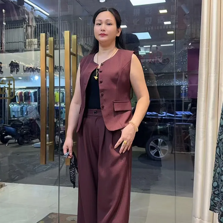 早秋时尚西装马甲长袖打底衫阔腿裤通勤风女装