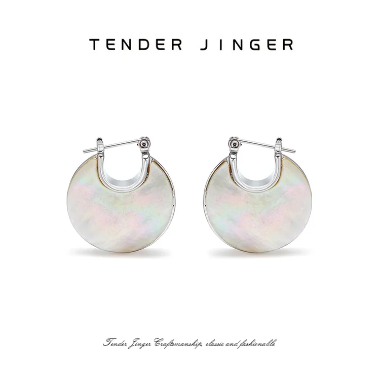 Tender Jinger 铜合金耳饰 【秋天的第一对耳环】新款白圆月耳饰