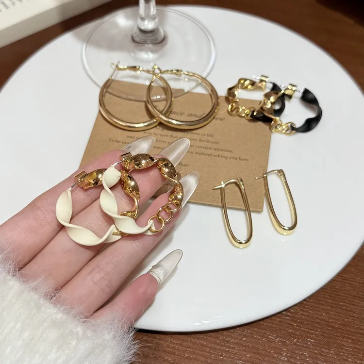 铜合金树脂耳饰 轻奢金属风几何扭纹耳环小众设计感高级感耳饰