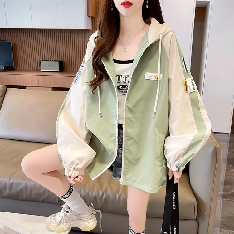 连帽风衣外套女春秋季2025新款女装宽松休闲时尚设计感工装冲锋衣