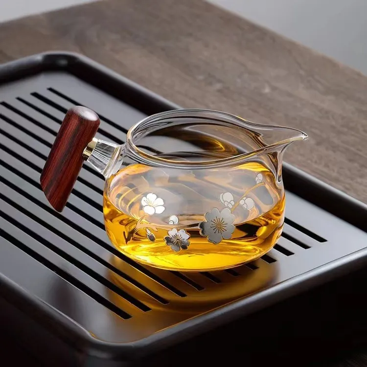 国潮主人杯高硼硅玻璃茶海公道杯矮木雀梅花公杯侧木把茶具配件